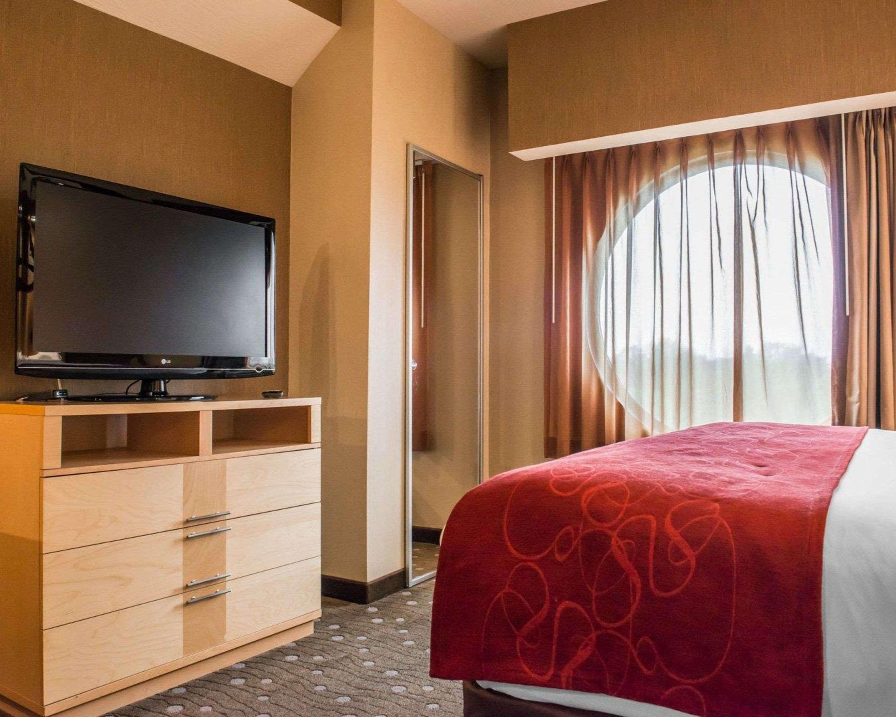 Comfort Suites Монровілл Екстер'єр фото