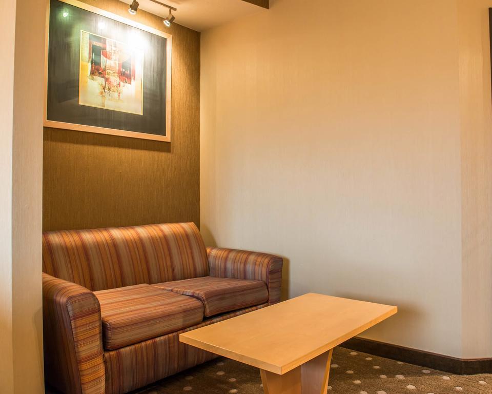Comfort Suites Монровілл Екстер'єр фото