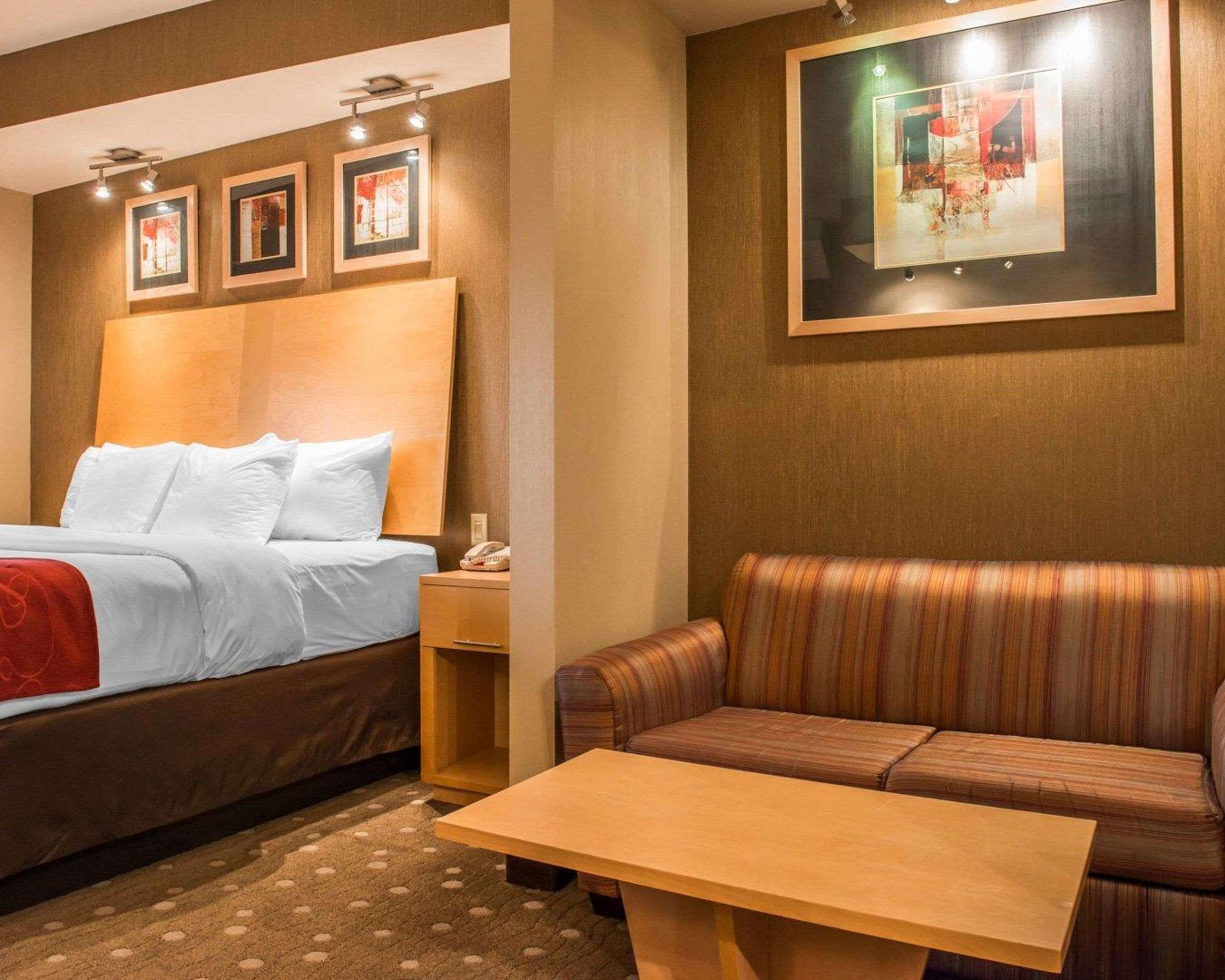 Comfort Suites Монровілл Екстер'єр фото