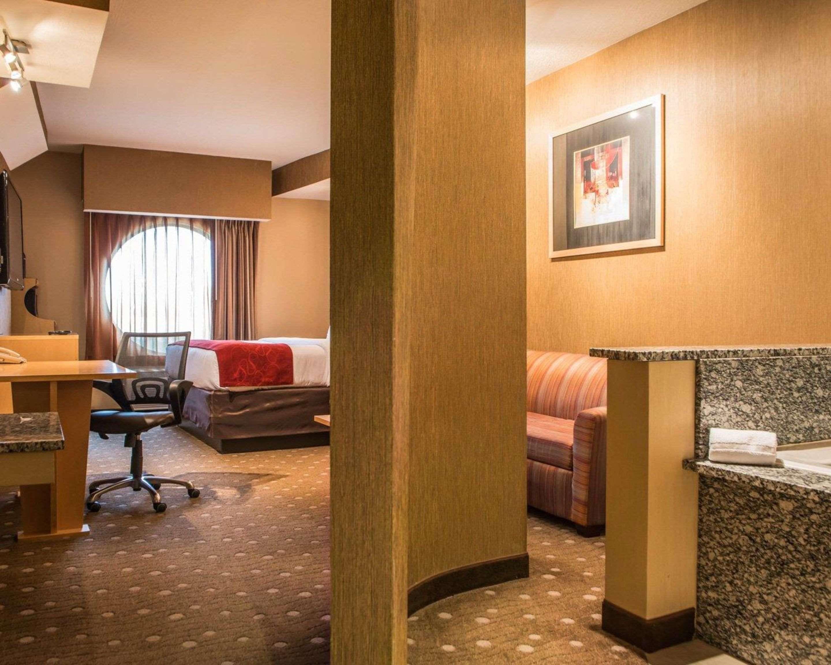 Comfort Suites Монровілл Екстер'єр фото