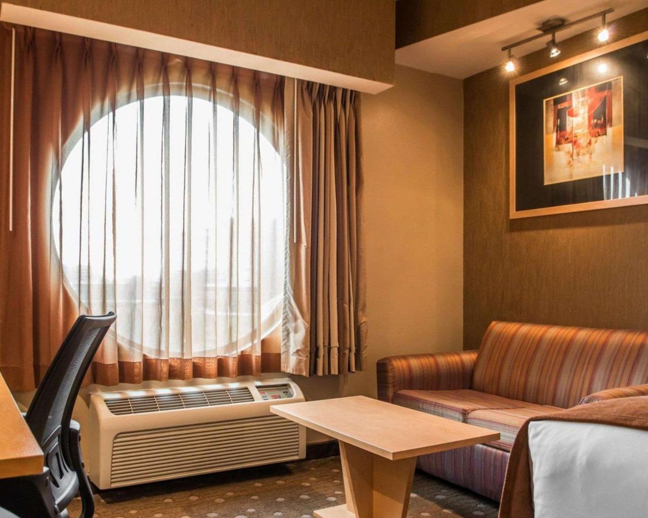 Comfort Suites Монровілл Екстер'єр фото