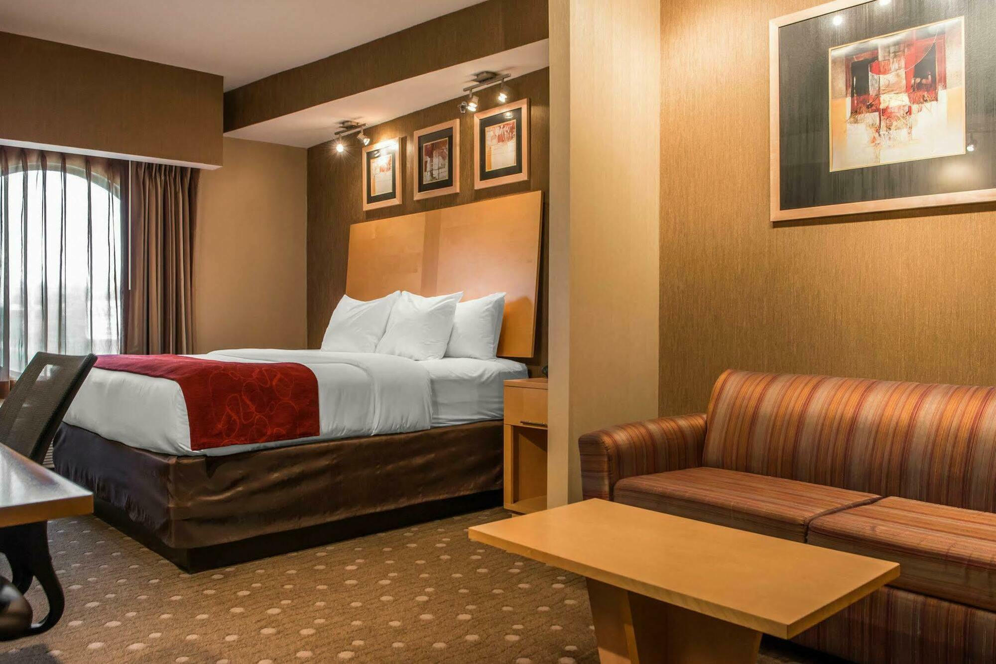 Comfort Suites Монровілл Екстер'єр фото